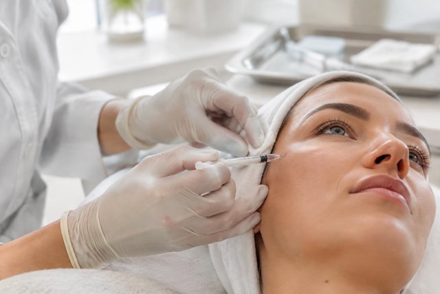 Equilibra tu rostro con armonización facial en Ponferrada y El Bierzo - Imagen 1